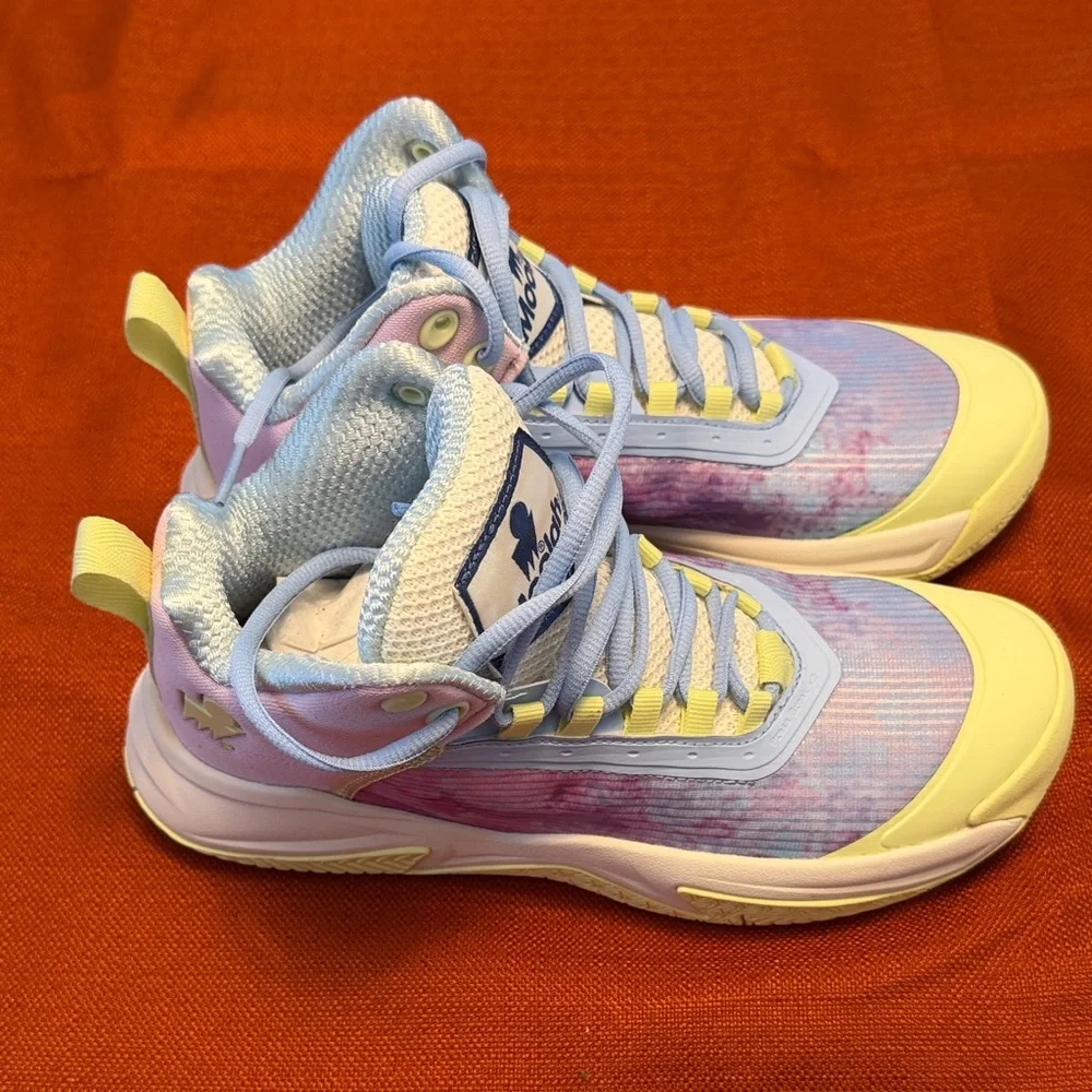 Moolah Press Break V2 Sneakers in Yellow-Purple youth size 6